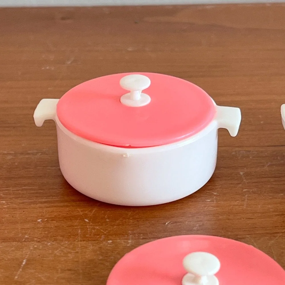 Barbie vintage kitchen